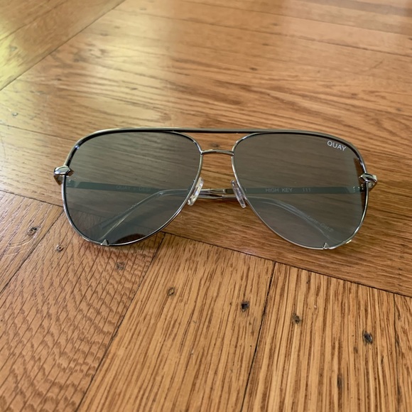 Quay Australia Accessories - Quay Australia High Key Sunglasses
